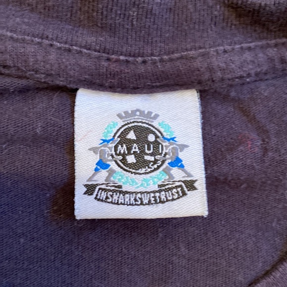 Aritzia black tee with Maui and Sons label on reverse - Picture 3 of 4